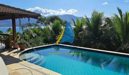 LINDA CASA EM BAIRRO DE ALTO PADRÃO EM ILHABELA - VISTA PARA O MAR