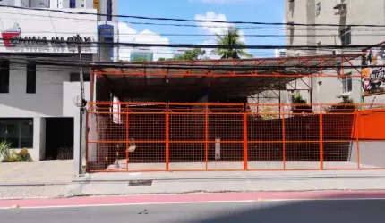 Aluga-se  ponto comercial com lava jato em boa viagem