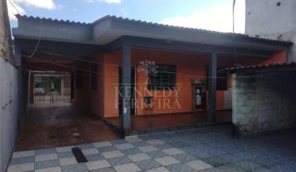 Casa com 3 quartos à venda no Centro, Juquitiba  por R$ 540.000