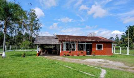 Chácara / sítio com 3 quartos à venda no Centro, Juquitiba  por R$ 450.000