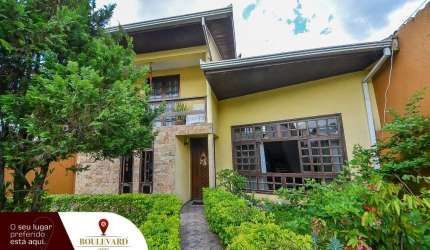 Sobrado semi-mobiliado com 3 dormitórios à venda, 300 m² por R$ 1.290.000 - Aristocrata - São José dos Pinhais/PR