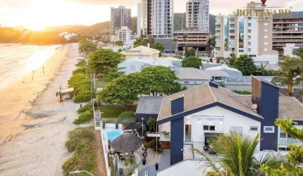 Casa à beira mar com 7 dormitórios à venda, 360 m² por R$ 11.705.000 - Perequê - Porto Belo/SC