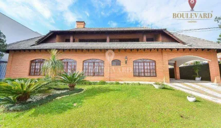 Casa charmosa com espaços verdes, piscina e 7 dormitórios à venda, 767 m² por R$ 3.900.000 - Uberaba - Curitiba/PR
