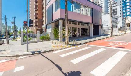 Cabral, Prédio Inteiro, Com Elevador em todos os andares, Já Locado , 9 Salas, 5 BWC, 6 Vagas, à ve