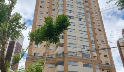 Ahú/ Juvevê, condomínio clube do Ed. Saint George's, 3 suítes, 2 vagas, rua tranquila, sacada com c