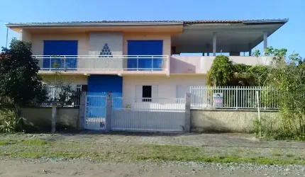 Vende se casa no Balneário Princesa do Mar