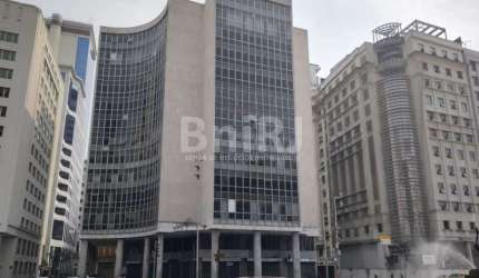 AMPLO ANDAR COM 1.037M2  EM  FRENTE A IGREJA DA CANDELÁRIA