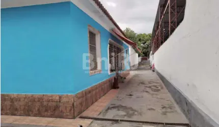 Excelente Casa Melhor localização do Bairro