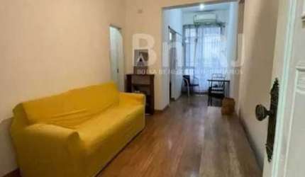 APARTAMENTO 2 QUARTOS HUMAITA