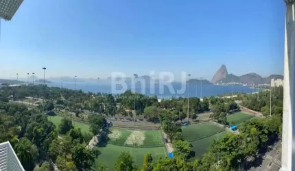 Quarto e sala integrados no Flamengo