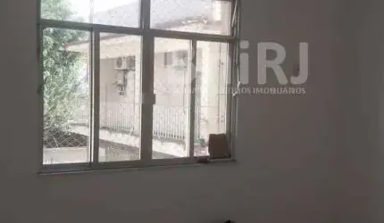 MEIER - Ótimo apartamento 2 quartos e dependências