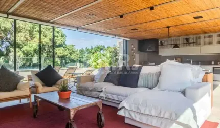 Casa de alto padrão no Alto Jardim Botânico