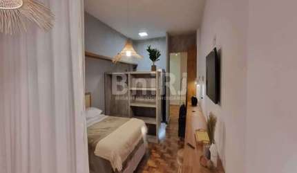 Apto. totalmente reformado e transformado num lindo loft com projetos de arquitetura, iluminação e climatização