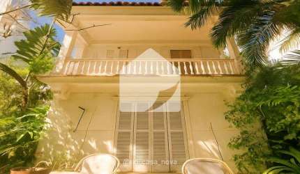Casa duplex com varanda, jardim e vista para o verde - oportunidade no Alto Jardim Botânico