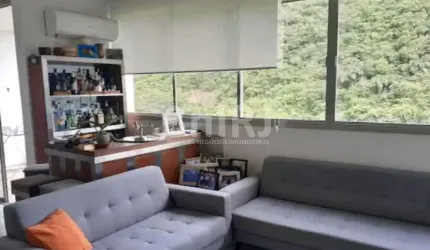 Cobertura na Avenida Niemeyer