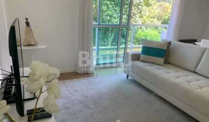 CHARMOSO APARTAMENTO NO ALTO