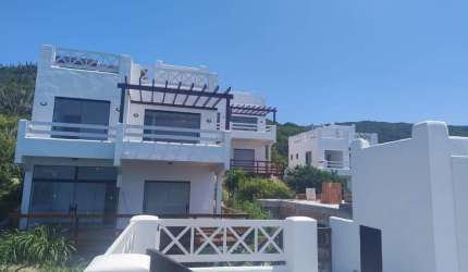 Casa para Venda em Arraial do Cabo, Pontal do Atalaia, 3 dormitórios, 3 suítes, 1 banheiro, 1 vaga