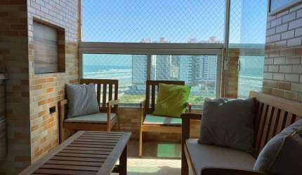 OPORTUNIDADE ÚNICA – APARTAMENTO DOS SONHOS A 60M DA PRAIA!