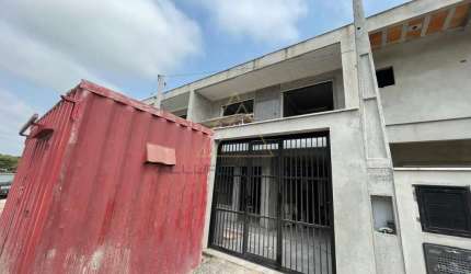 Sobrado do meio em construção no itacolomi em Baln Piçarras - SC
