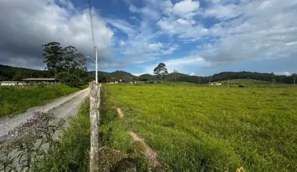 SÍTIO A VENDA EM BALNEÁRIO PIÇARRAS