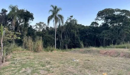 Terreno a venda no bairro Itacolomi em Balneário Piçarras -SC