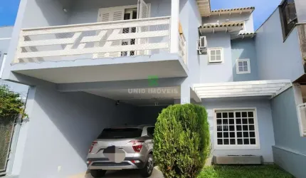 Casa em condomínio à venda em localização privilegiada com 3 quartos e 192m² de área!