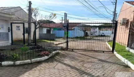 Oportunidade Única: Casa em Condomínio no Guarujá, Porto Alegre-RS - 1 Quarto, 1 Sala, 1 Banheiro e 1 Vaga de Garagem - 33m²!
