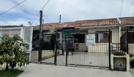 Casa TÉRREA com PISCINA, PÁTIO, 2 VAGAS, 2 QUARTOS