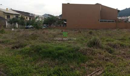 Terreno à venda na Hípica, Porto Alegre-RS! 145,14 m² de área esperando por você!