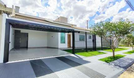 Casa Semi-Mobiliada no Jardim Tóquio.