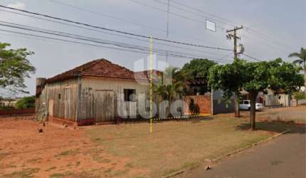 1/2 Terreno Comercial à Venda em Iporã/PR