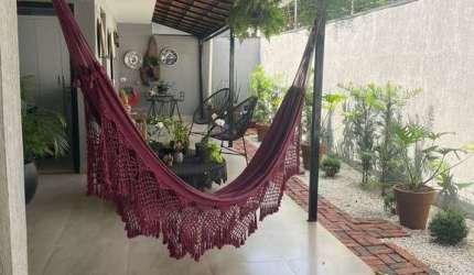 Casa à venda na Zona 02.