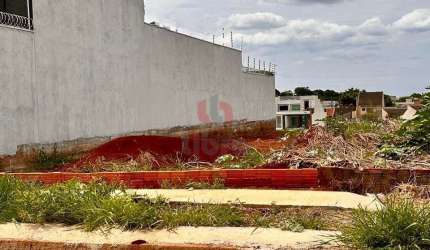 Terreno a venda  no bairro Jardim Paraizo.