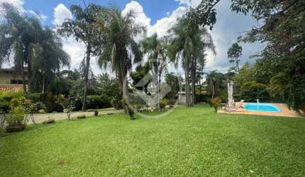 Chácara espetacular de 1204 m2, com 3 dormitórios sendo 1 suíte, com documentação, piscina e pomar, para morar ou lazer , em Campinas. codigo: 115554
