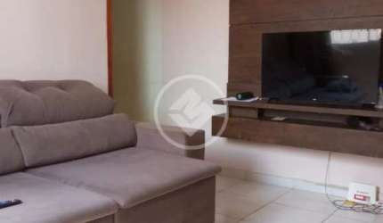 Casa sobrado com 250 m2 de área total e 160 m2 de área construída, com 4 dormitórios sendo 1 suíte, em Paulínia. codigo: 116837