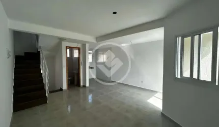 Casa Sobrado Triplex à venda com 2 suítes, 90 m², no Vila Ligya, Guarujá/SP. Sua oportunidade de morar no Guarujá está aqui! codigo: 101628