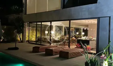 Casa 6 Suítes codigo: 106475