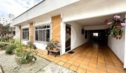 Bairro: Nações Valor: R$ 1.590.000,00 codigo: 43704