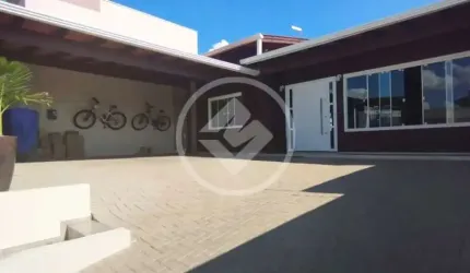 Linda casa em Chapecó - SC codigo: 101537