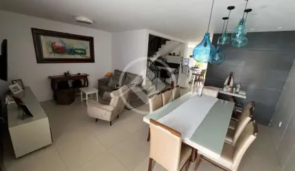 Sobrado à Venda no Centro de Camboriú codigo: 96373