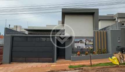 CASA DE 162 M² COM PISCINA, SUITE MASTER E CLOSET AGUA LIMPA PARK codigo: 98534