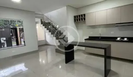 Sobrado à Venda na Vila Morumbi - 3 quartos sendo 1 suíte com closet codigo: 101161