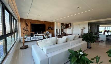 Apartamento 4 suítes com mais de 200m2 na melhor localização de Tirol