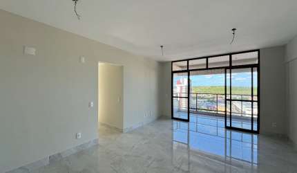 Apartamento 4/4 à venda em Capim Macio
