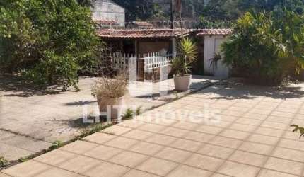 Ótima casa de 3 quartos disponível para locação ou venda, na Rua dos Flamboyants, Engenho do Mato, Niterói-RJ