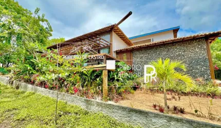 Casa à Venda em Praia do Forte Alto Padrão 3 Suítes em Condomínio