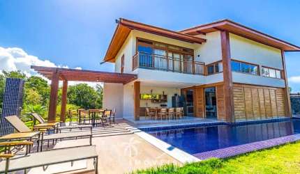 Casa à venda em Praia do Forte Alto Padrão 4 suítes