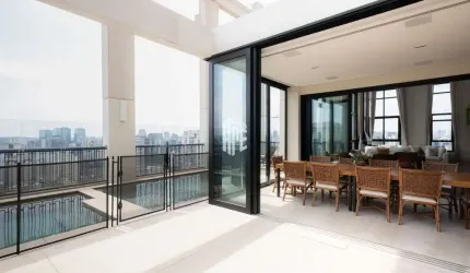 Apartamento Cobertura Triplex com Elevador e Piscina Privativos - Condomínio Resort