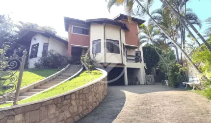 Casa para locação no condomínio Marambaia com 4 suites codigo: 49571