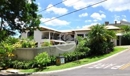 Casa para venda e locação no Condomínio Vista Alegre Sede em Vinhedo/SP, com 6 suítes e 576m2 construidos. codigo: 104386